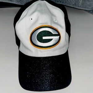Women’s SPARKLY GREEN BAY PACKERS BASEBALL HAT—